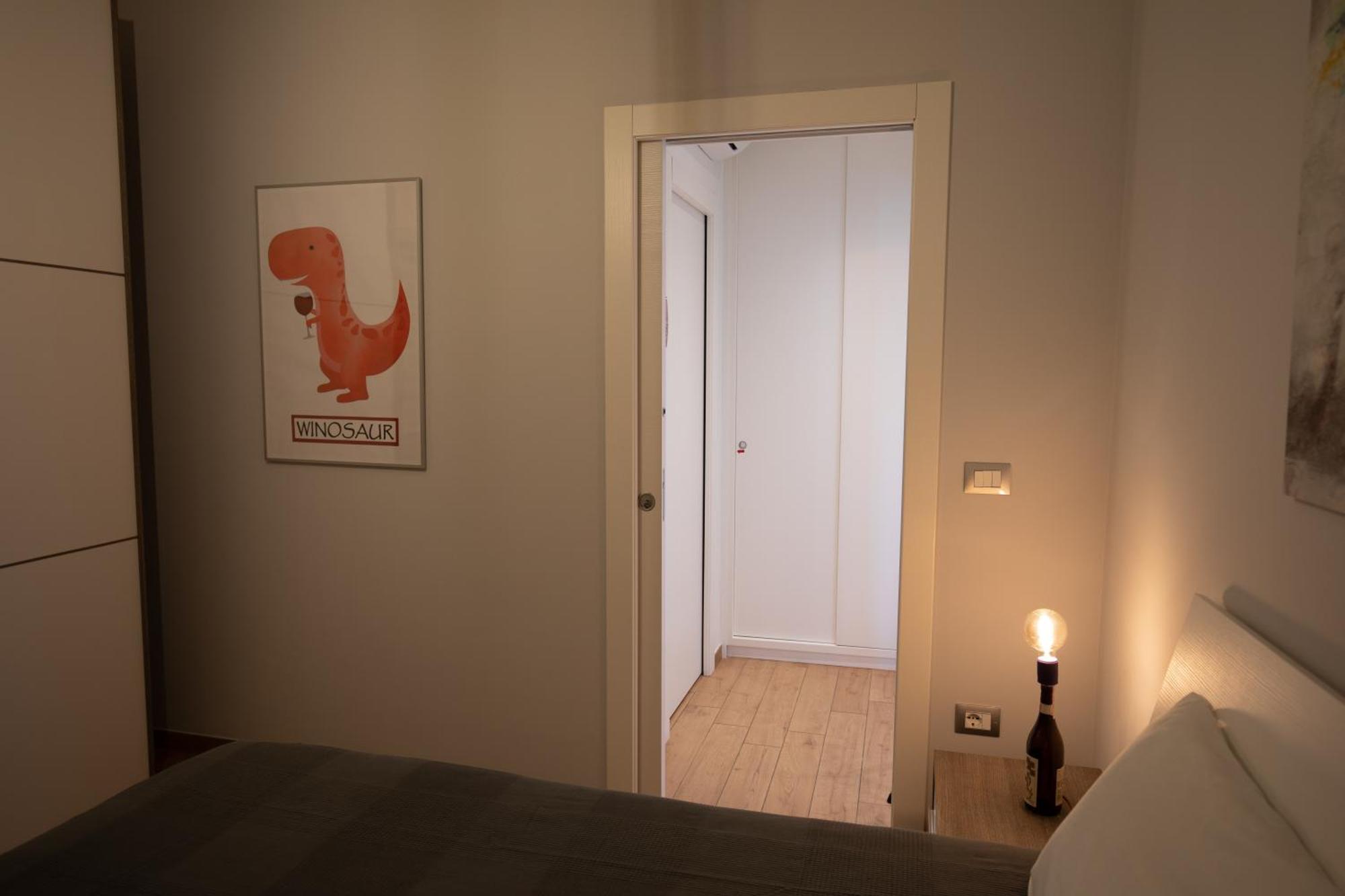 Vinhome Bilocale Con Garage Privato Alba Centro Екстер'єр фото