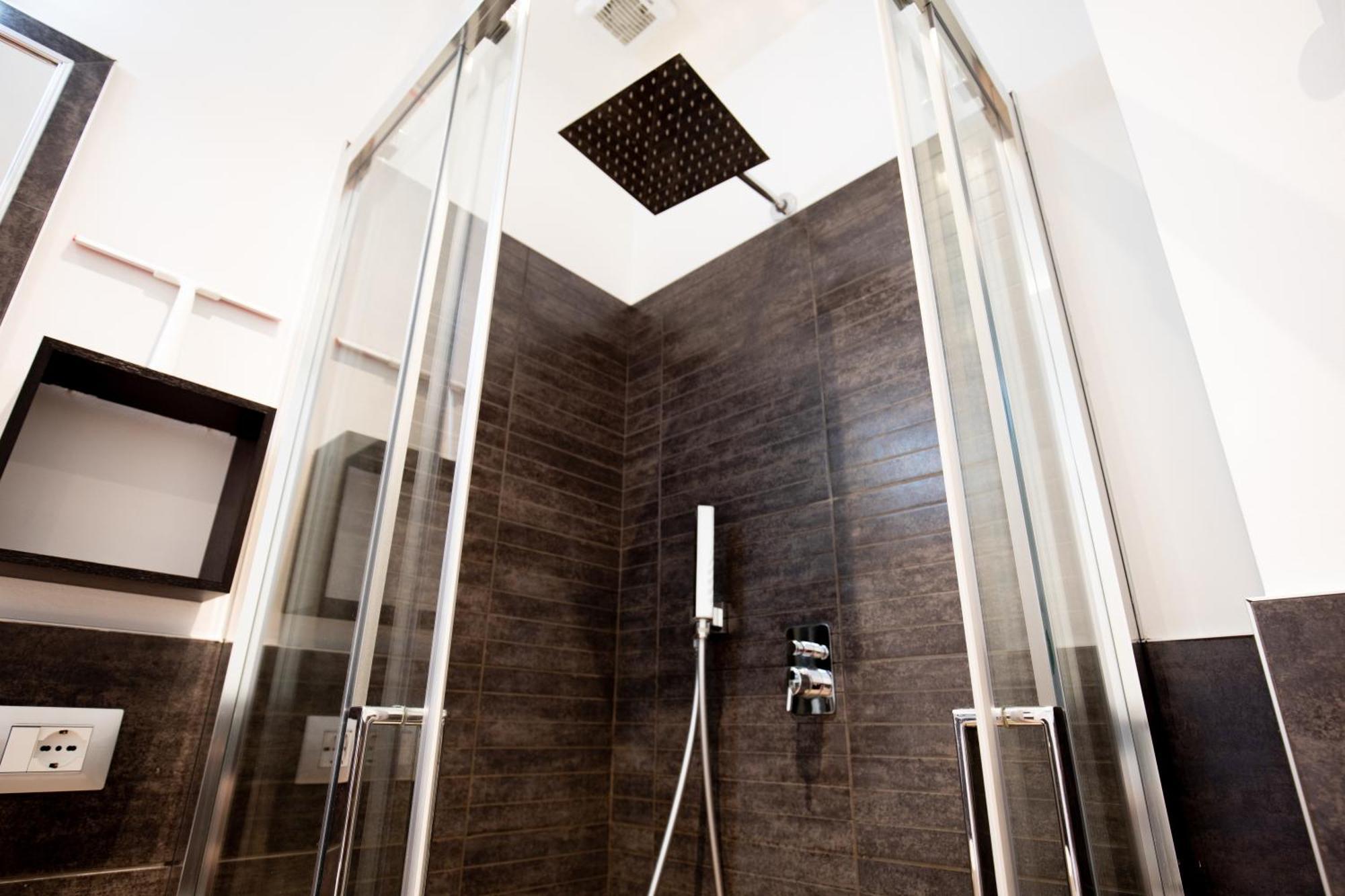 Vinhome Bilocale Con Garage Privato Alba Centro Екстер'єр фото