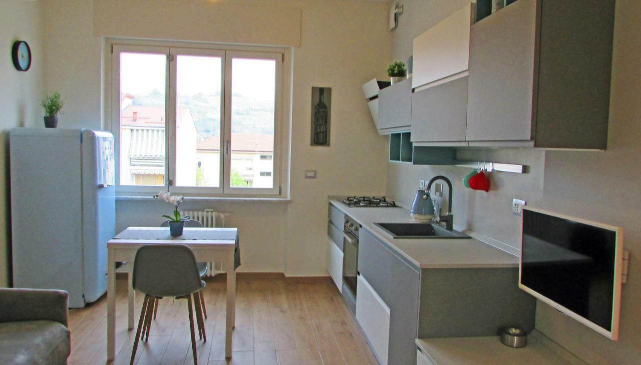 Vinhome Bilocale Con Garage Privato Alba Centro Екстер'єр фото