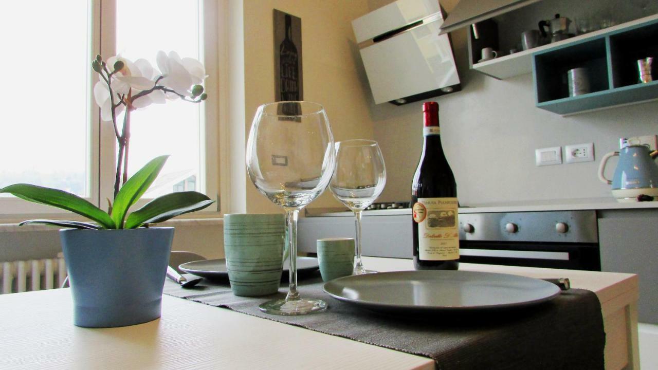 Vinhome Bilocale Con Garage Privato Alba Centro Екстер'єр фото