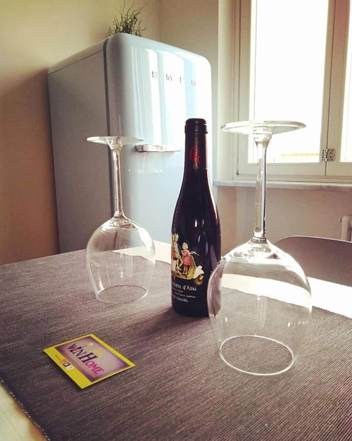 Vinhome Bilocale Con Garage Privato Alba Centro Екстер'єр фото